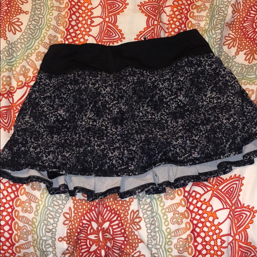 Lulu lemon skirt